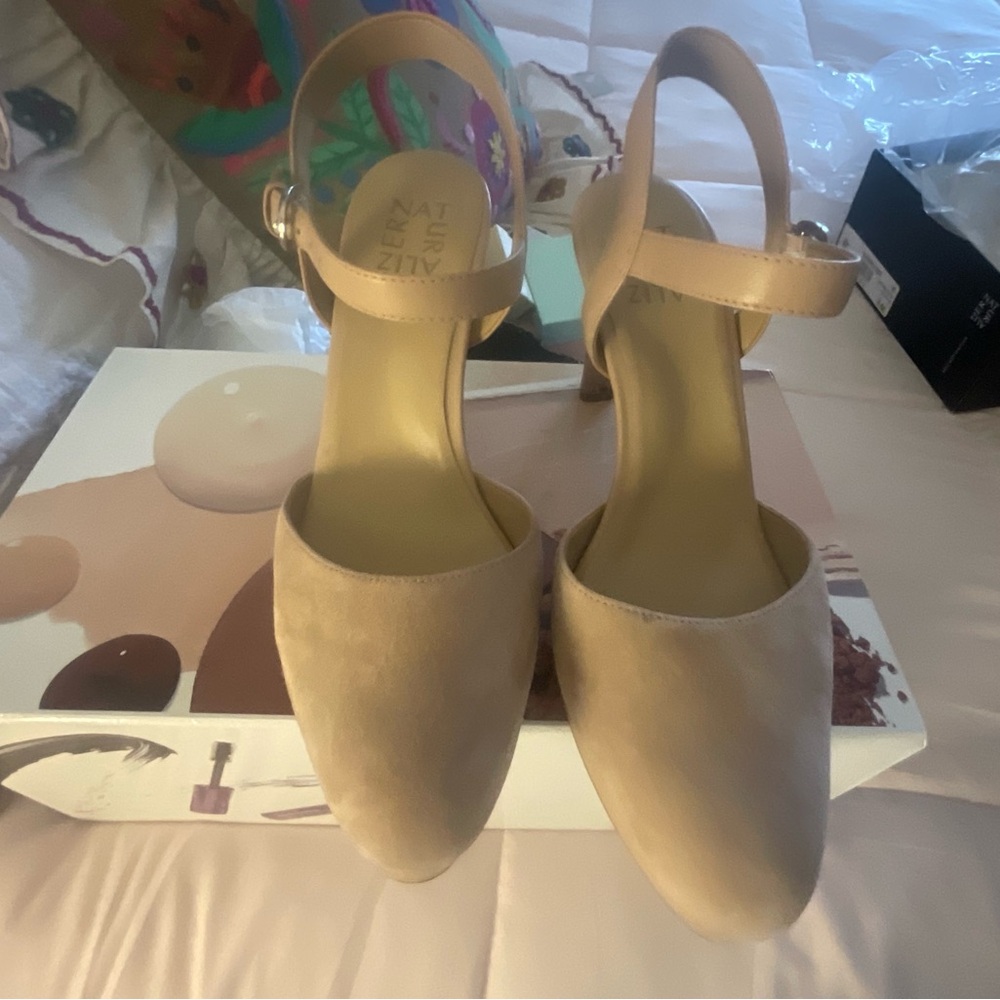 Naturalizer Women's Beige Ankle Strap Heels